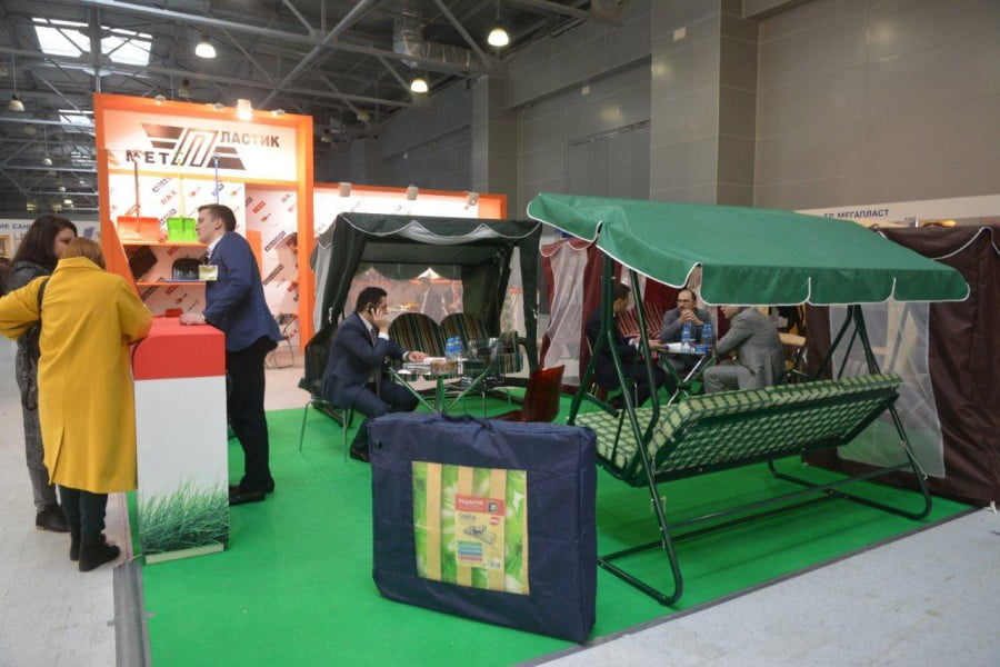 Transfer between Moscow airports and the DACHA OUTDOOR exhibition (Crocus Expo)