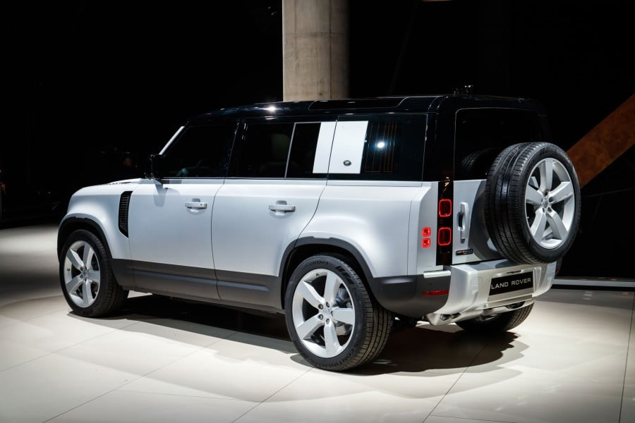 Die neue Generation des Land Rover Defender wird erst in einem Jahr in den Handel kommen