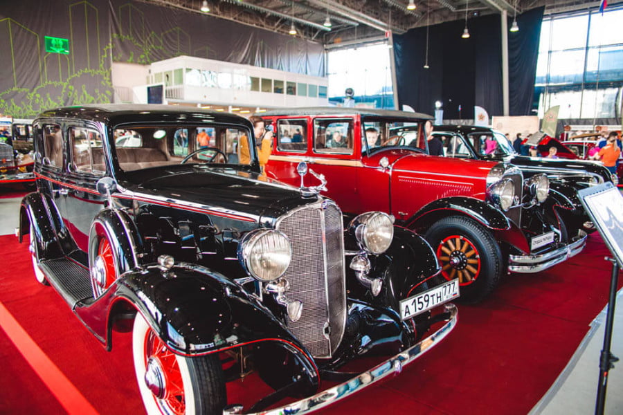 Transfer between Moscow airports and the "Oldtimer-Gallery 2020" auto exhibition