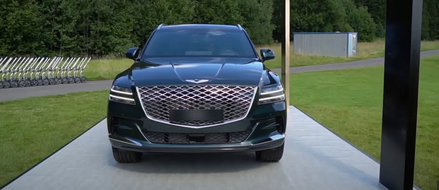 Will the new Genesis compete with the BMWX6?